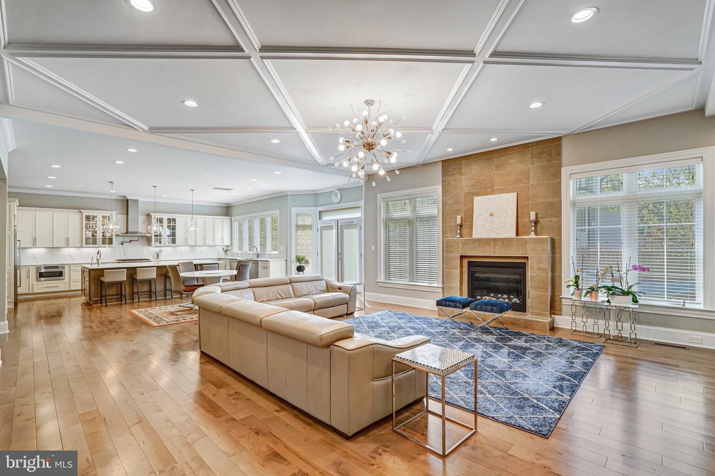 1712 LINWOOD PL, MCLEAN, Virginia 22101, 5 Bedrooms Bedrooms, ,6 BathroomsBathrooms,Residential,For sale,1712 LINWOOD PL,VAFX2235334 MLS # VAFX2235334