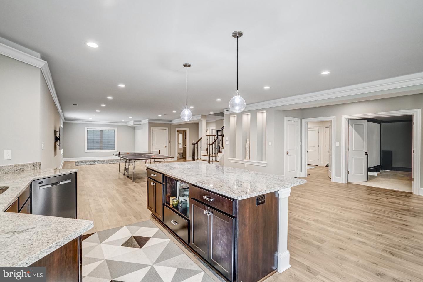 1712 LINWOOD PL, MCLEAN, Virginia 22101, 5 Bedrooms Bedrooms, ,6 BathroomsBathrooms,Residential,For sale,1712 LINWOOD PL,VAFX2235334 MLS # VAFX2235334