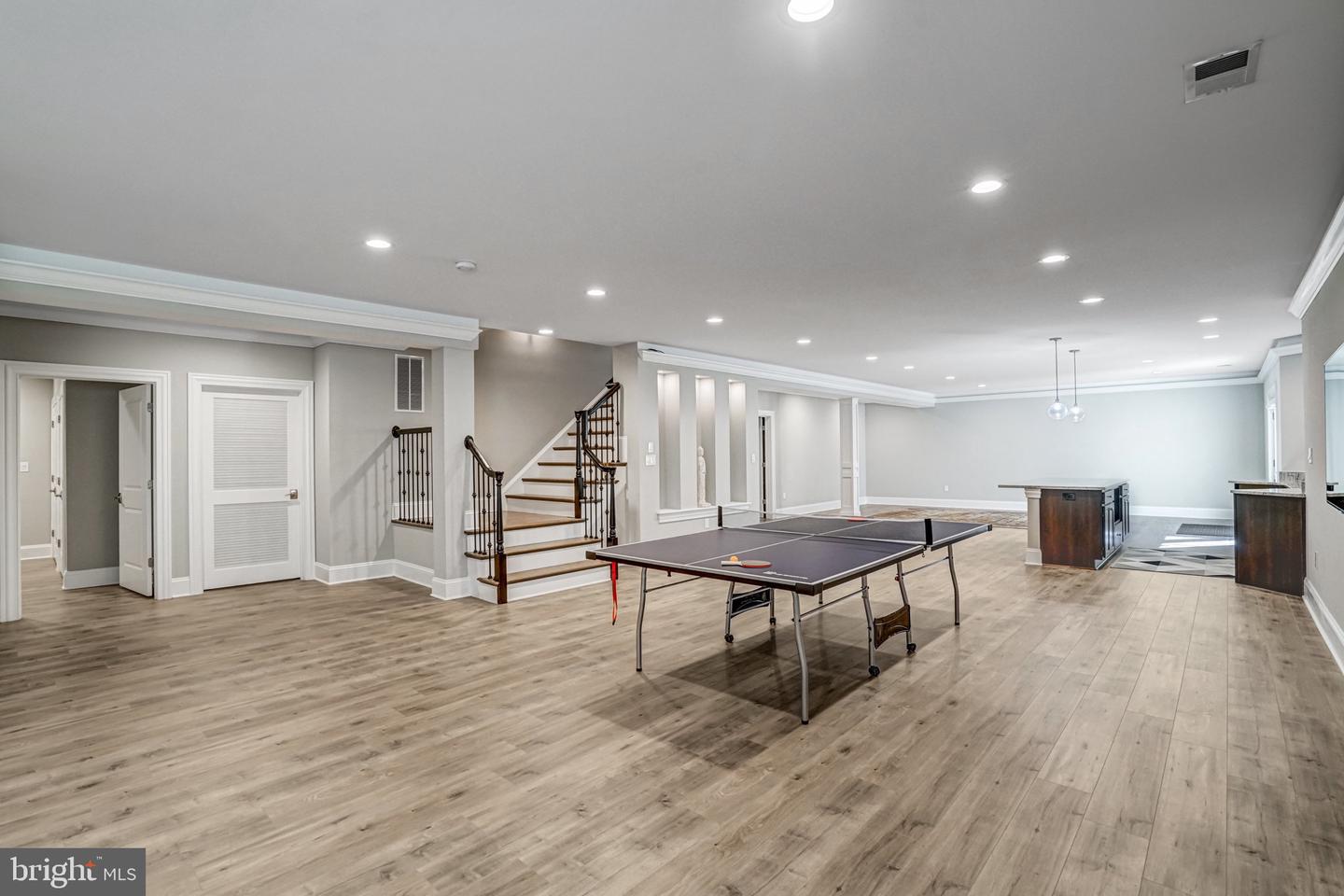 1712 LINWOOD PL, MCLEAN, Virginia 22101, 5 Bedrooms Bedrooms, ,6 BathroomsBathrooms,Residential,For sale,1712 LINWOOD PL,VAFX2235334 MLS # VAFX2235334