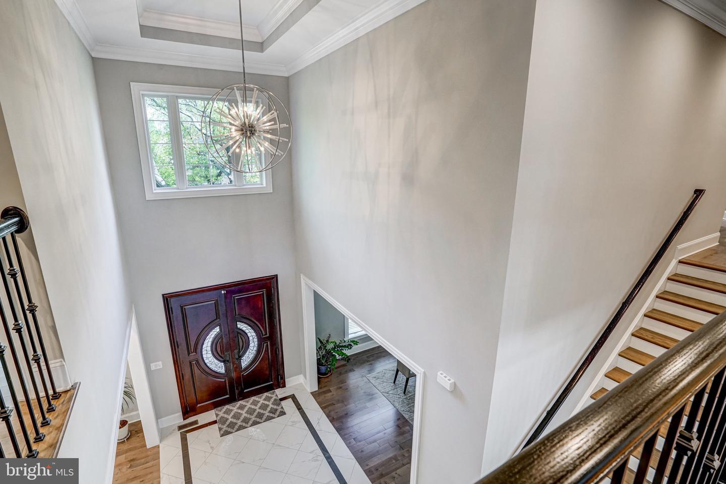 1712 LINWOOD PL, MCLEAN, Virginia 22101, 5 Bedrooms Bedrooms, ,6 BathroomsBathrooms,Residential,For sale,1712 LINWOOD PL,VAFX2235334 MLS # VAFX2235334
