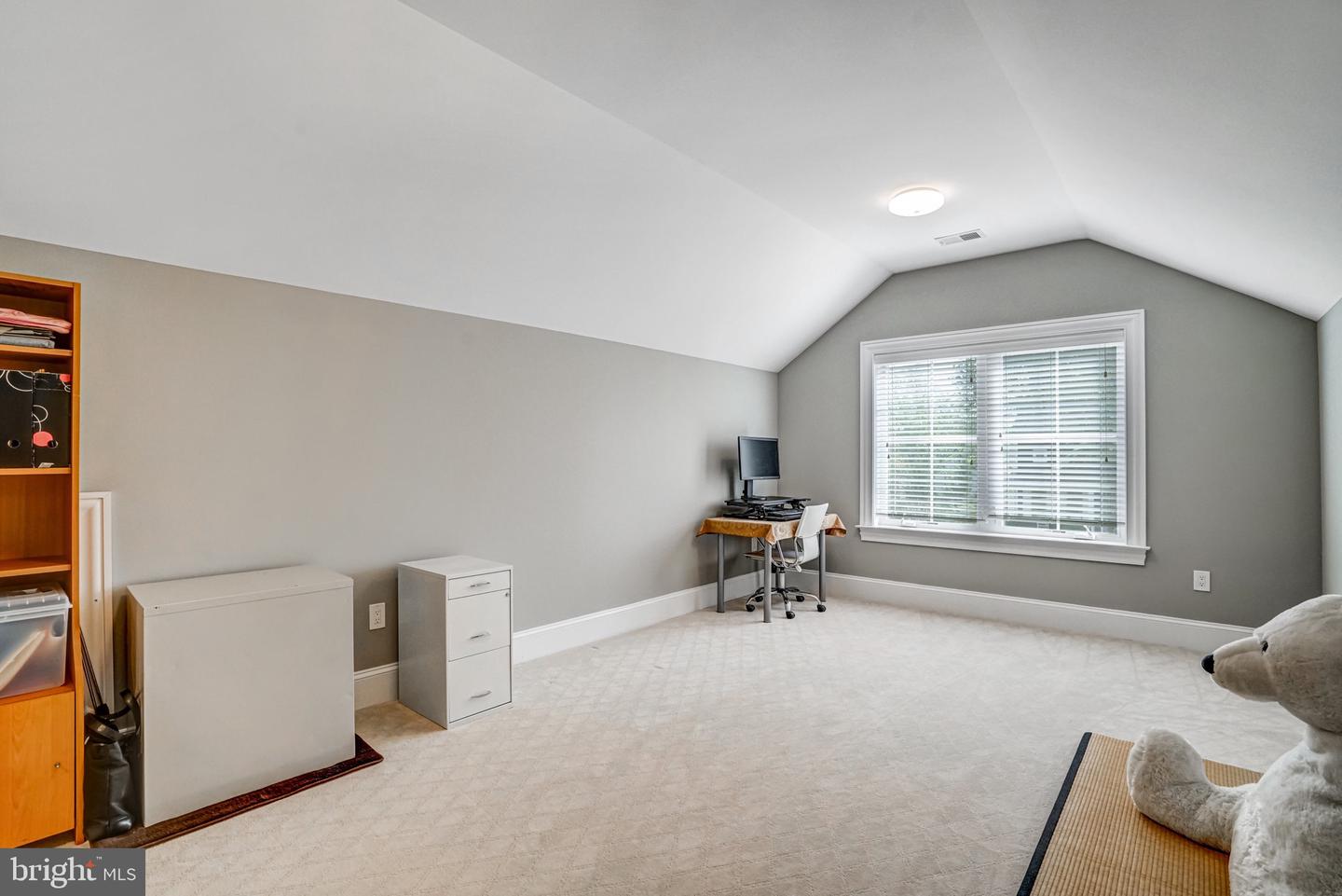 1712 LINWOOD PL, MCLEAN, Virginia 22101, 5 Bedrooms Bedrooms, ,6 BathroomsBathrooms,Residential,For sale,1712 LINWOOD PL,VAFX2235334 MLS # VAFX2235334