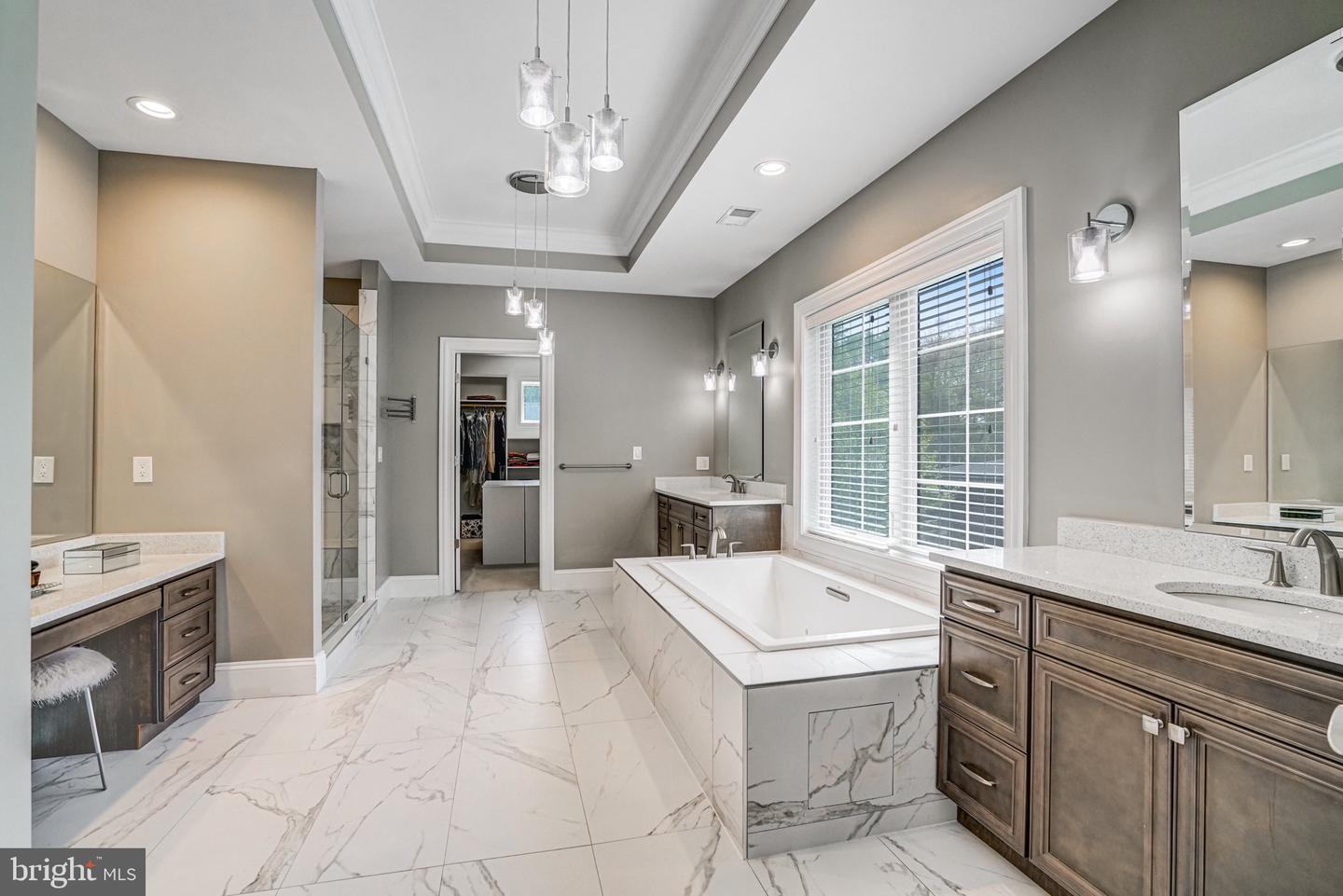 1712 LINWOOD PL, MCLEAN, Virginia 22101, 5 Bedrooms Bedrooms, ,6 BathroomsBathrooms,Residential,For sale,1712 LINWOOD PL,VAFX2235334 MLS # VAFX2235334
