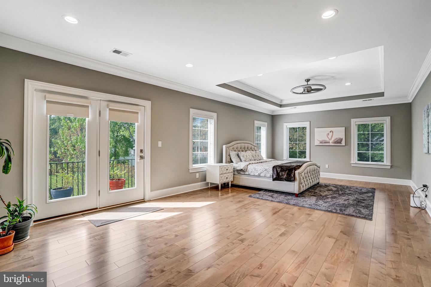 1712 LINWOOD PL, MCLEAN, Virginia 22101, 5 Bedrooms Bedrooms, ,6 BathroomsBathrooms,Residential,For sale,1712 LINWOOD PL,VAFX2235334 MLS # VAFX2235334