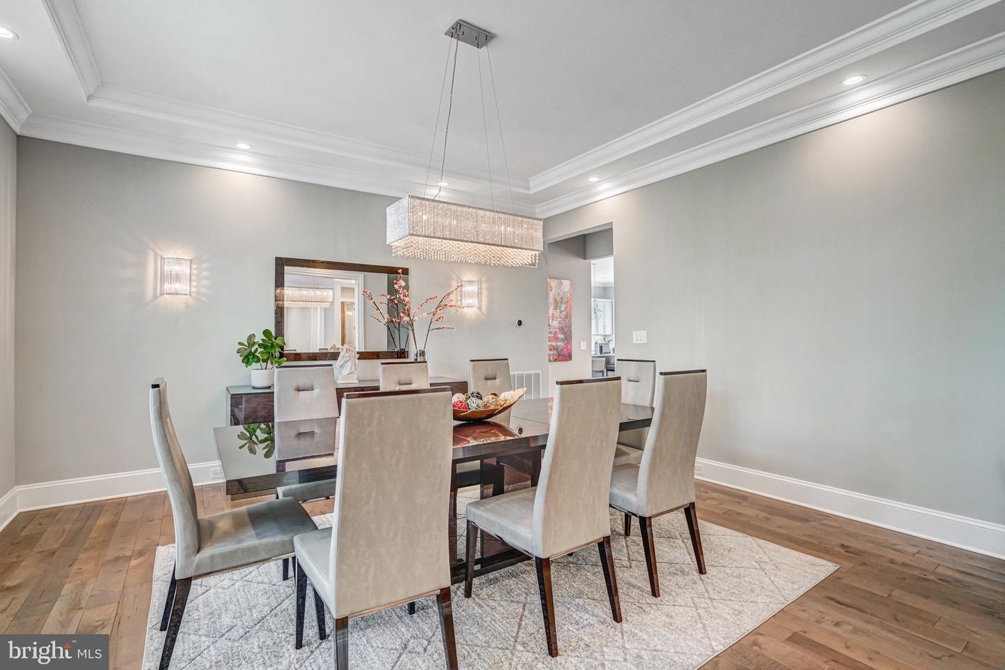 1712 LINWOOD PL, MCLEAN, Virginia 22101, 5 Bedrooms Bedrooms, ,6 BathroomsBathrooms,Residential,For sale,1712 LINWOOD PL,VAFX2235334 MLS # VAFX2235334