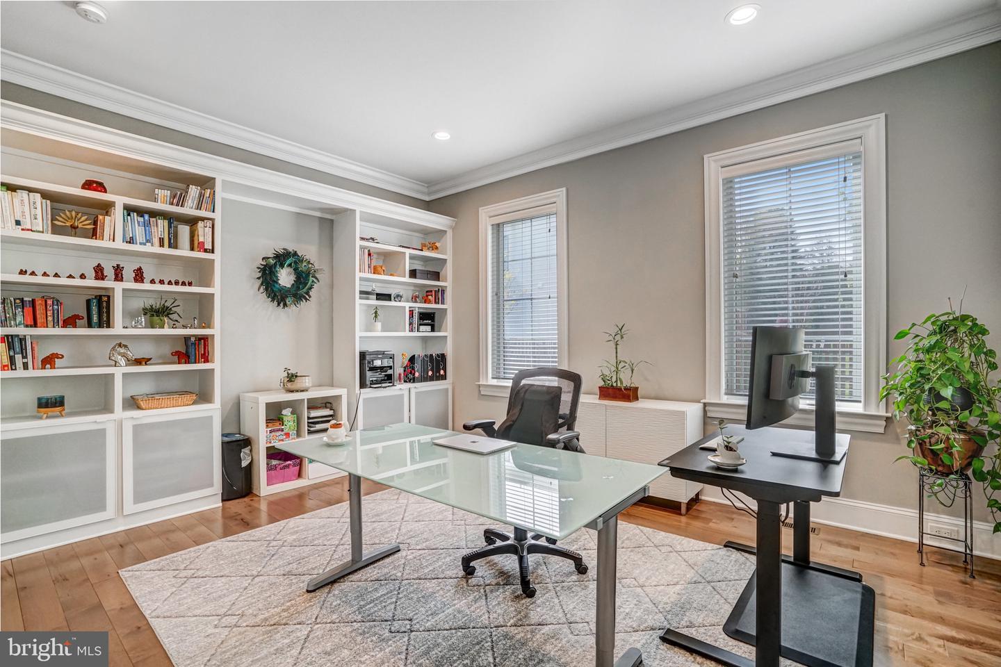 1712 LINWOOD PL, MCLEAN, Virginia 22101, 5 Bedrooms Bedrooms, ,6 BathroomsBathrooms,Residential,For sale,1712 LINWOOD PL,VAFX2235334 MLS # VAFX2235334