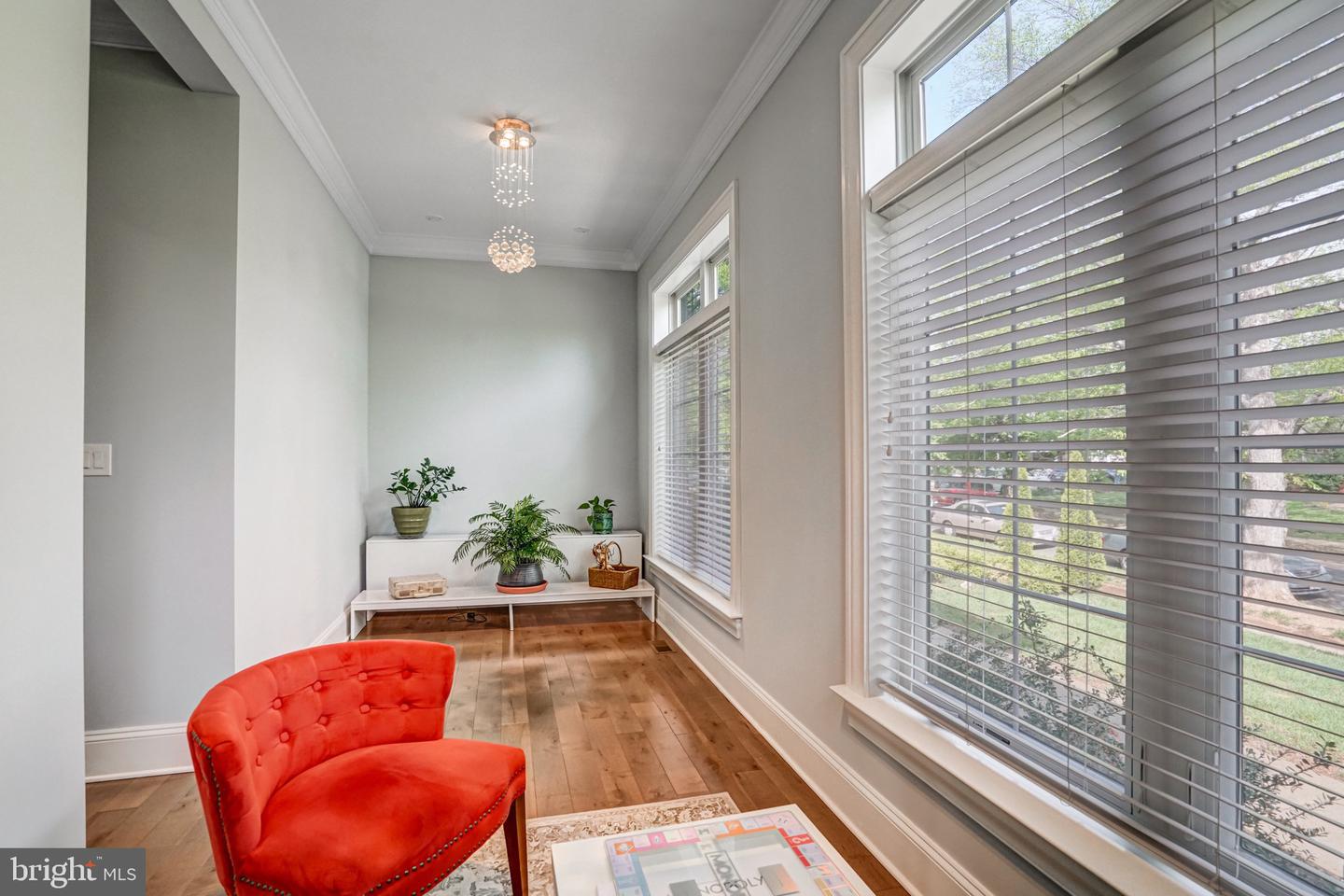 1712 LINWOOD PL, MCLEAN, Virginia 22101, 5 Bedrooms Bedrooms, ,6 BathroomsBathrooms,Residential,For sale,1712 LINWOOD PL,VAFX2235334 MLS # VAFX2235334