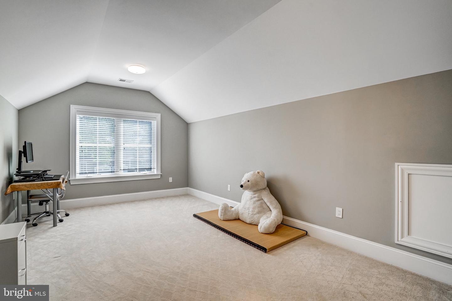 1712 LINWOOD PL, MCLEAN, Virginia 22101, 5 Bedrooms Bedrooms, ,6 BathroomsBathrooms,Residential,For sale,1712 LINWOOD PL,VAFX2235334 MLS # VAFX2235334