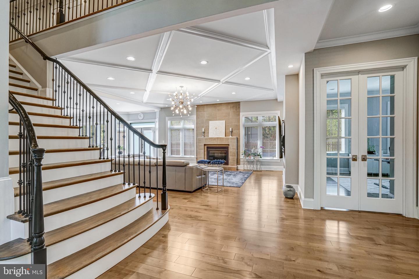 1712 LINWOOD PL, MCLEAN, Virginia 22101, 5 Bedrooms Bedrooms, ,6 BathroomsBathrooms,Residential,For sale,1712 LINWOOD PL,VAFX2235334 MLS # VAFX2235334