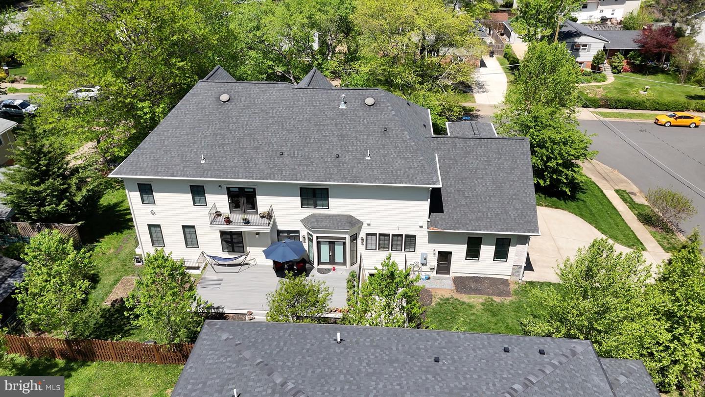 1712 LINWOOD PL, MCLEAN, Virginia 22101, 5 Bedrooms Bedrooms, ,6 BathroomsBathrooms,Residential,For sale,1712 LINWOOD PL,VAFX2235334 MLS # VAFX2235334