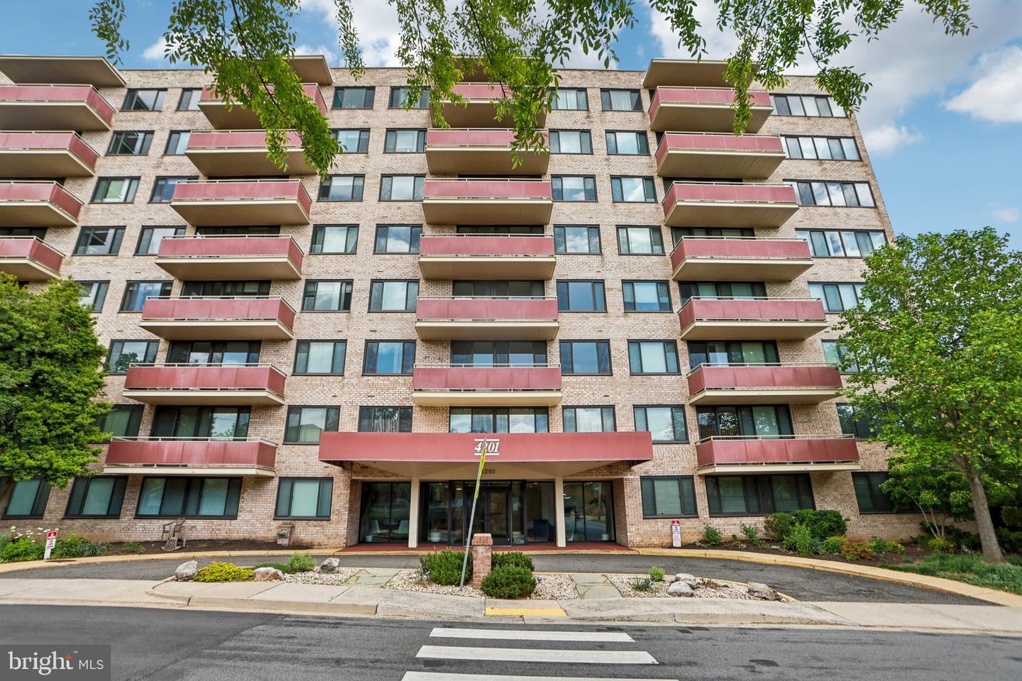 4201 CHERRY HILL RD #110, ARLINGTON, Virginia 22207, 2 Bedrooms Bedrooms, ,1 BathroomBathrooms,Residential,For sale,4201 CHERRY HILL RD #110,VAAR2056354 MLS # VAAR2056354