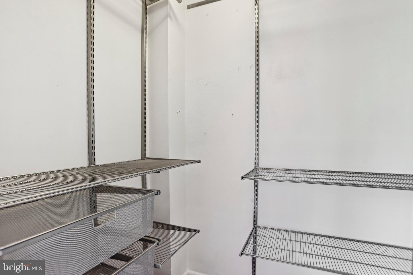 4201 CHERRY HILL RD #110, ARLINGTON, Virginia 22207, 2 Bedrooms Bedrooms, ,1 BathroomBathrooms,Residential,For sale,4201 CHERRY HILL RD #110,VAAR2056354 MLS # VAAR2056354