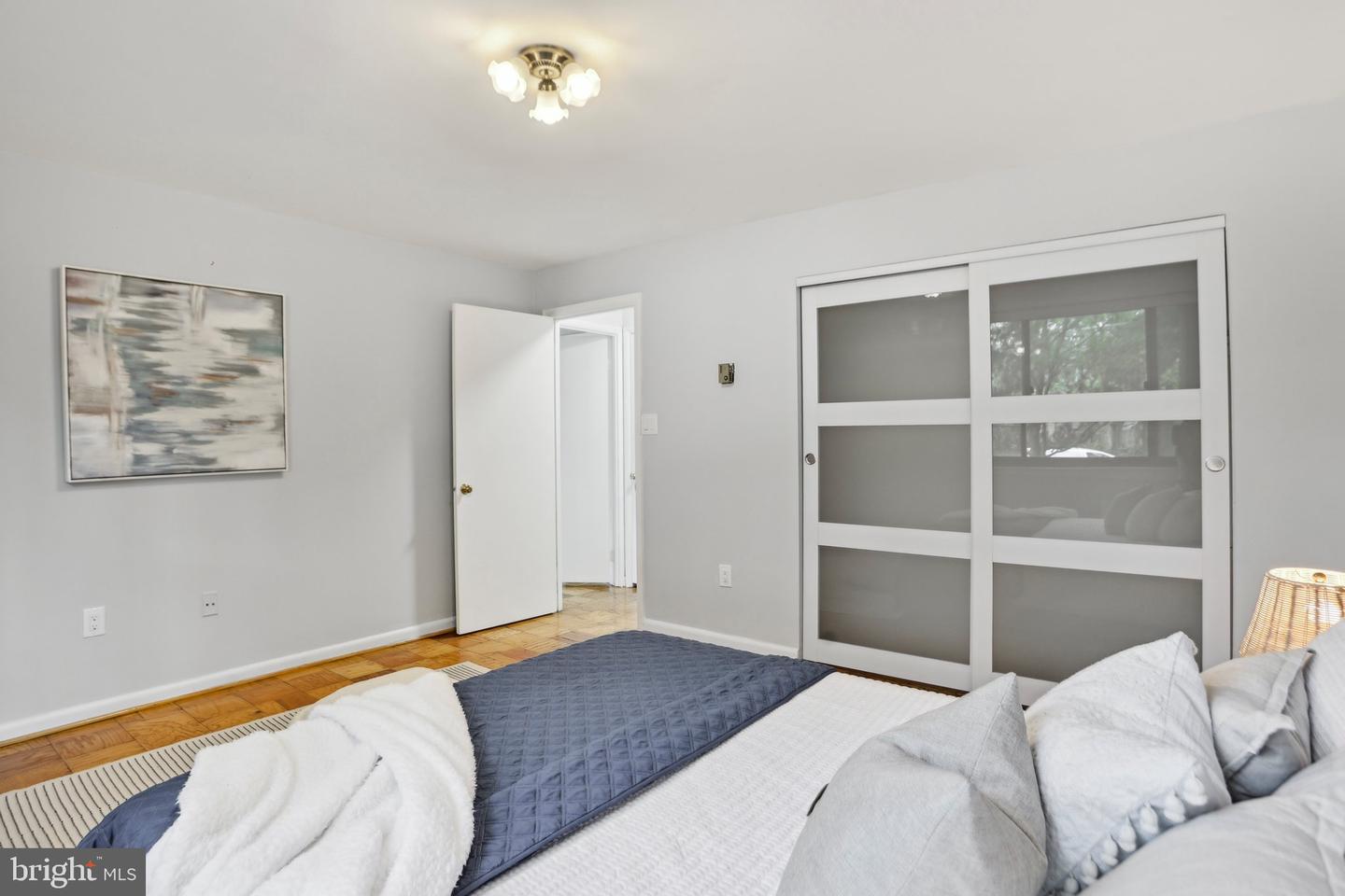 4201 CHERRY HILL RD #110, ARLINGTON, Virginia 22207, 2 Bedrooms Bedrooms, ,1 BathroomBathrooms,Residential,For sale,4201 CHERRY HILL RD #110,VAAR2056354 MLS # VAAR2056354
