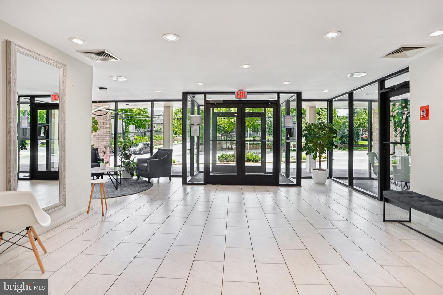4201 CHERRY HILL RD #110, ARLINGTON, Virginia 22207, 2 Bedrooms Bedrooms, ,1 BathroomBathrooms,Residential,For sale,4201 CHERRY HILL RD #110,VAAR2056354 MLS # VAAR2056354