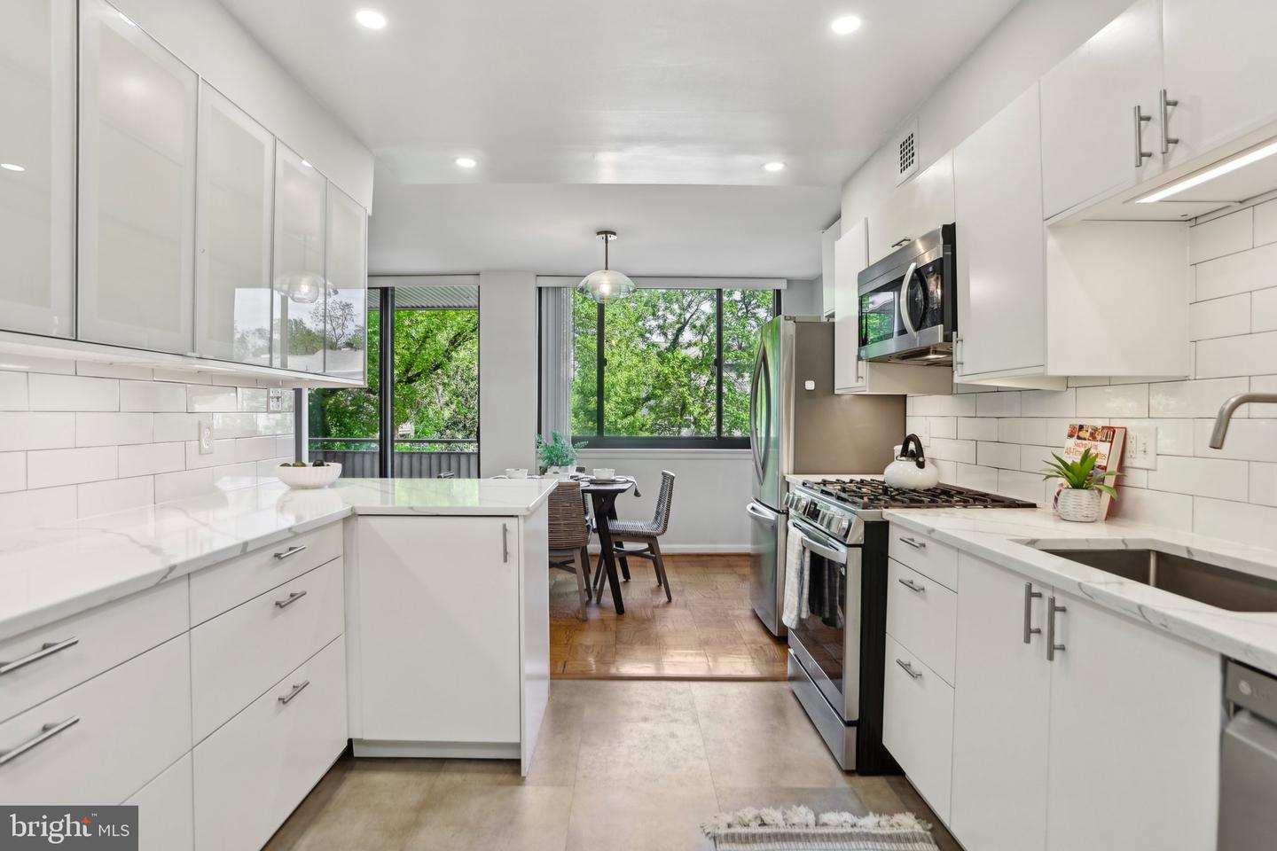 4201 CHERRY HILL RD #110, ARLINGTON, Virginia 22207, 2 Bedrooms Bedrooms, ,1 BathroomBathrooms,Residential,For sale,4201 CHERRY HILL RD #110,VAAR2056354 MLS # VAAR2056354
