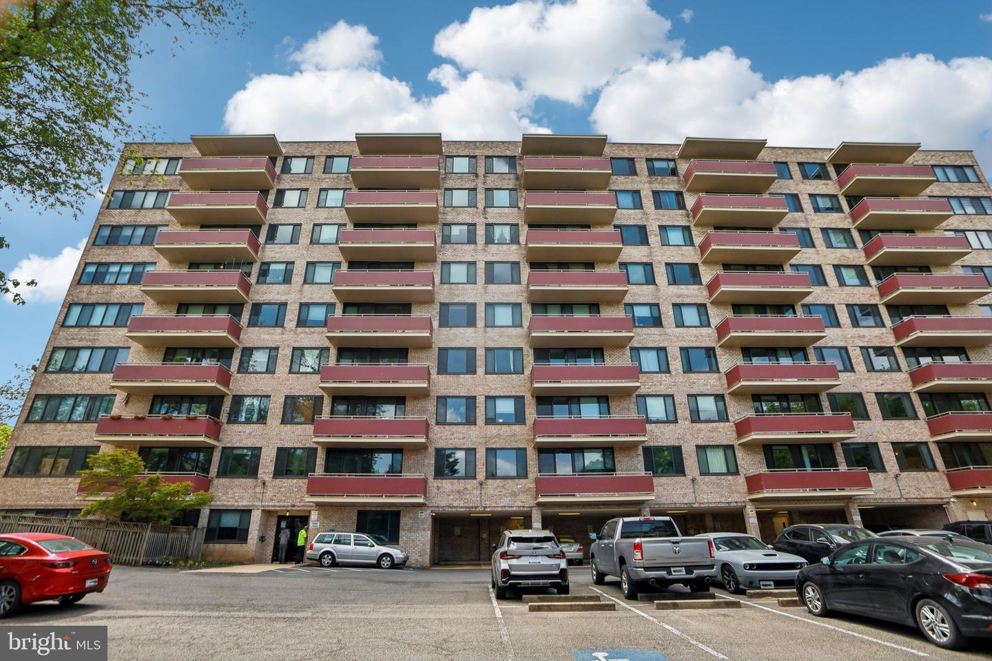 4201 CHERRY HILL RD #110, ARLINGTON, Virginia 22207, 2 Bedrooms Bedrooms, ,1 BathroomBathrooms,Residential,For sale,4201 CHERRY HILL RD #110,VAAR2056354 MLS # VAAR2056354