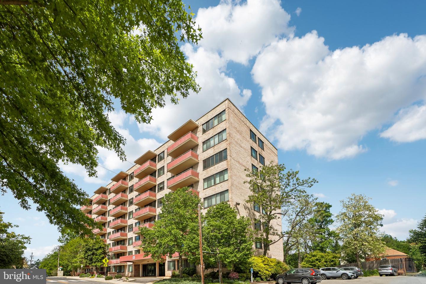 4201 CHERRY HILL RD #110, ARLINGTON, Virginia 22207, 2 Bedrooms Bedrooms, ,1 BathroomBathrooms,Residential,For sale,4201 CHERRY HILL RD #110,VAAR2056354 MLS # VAAR2056354