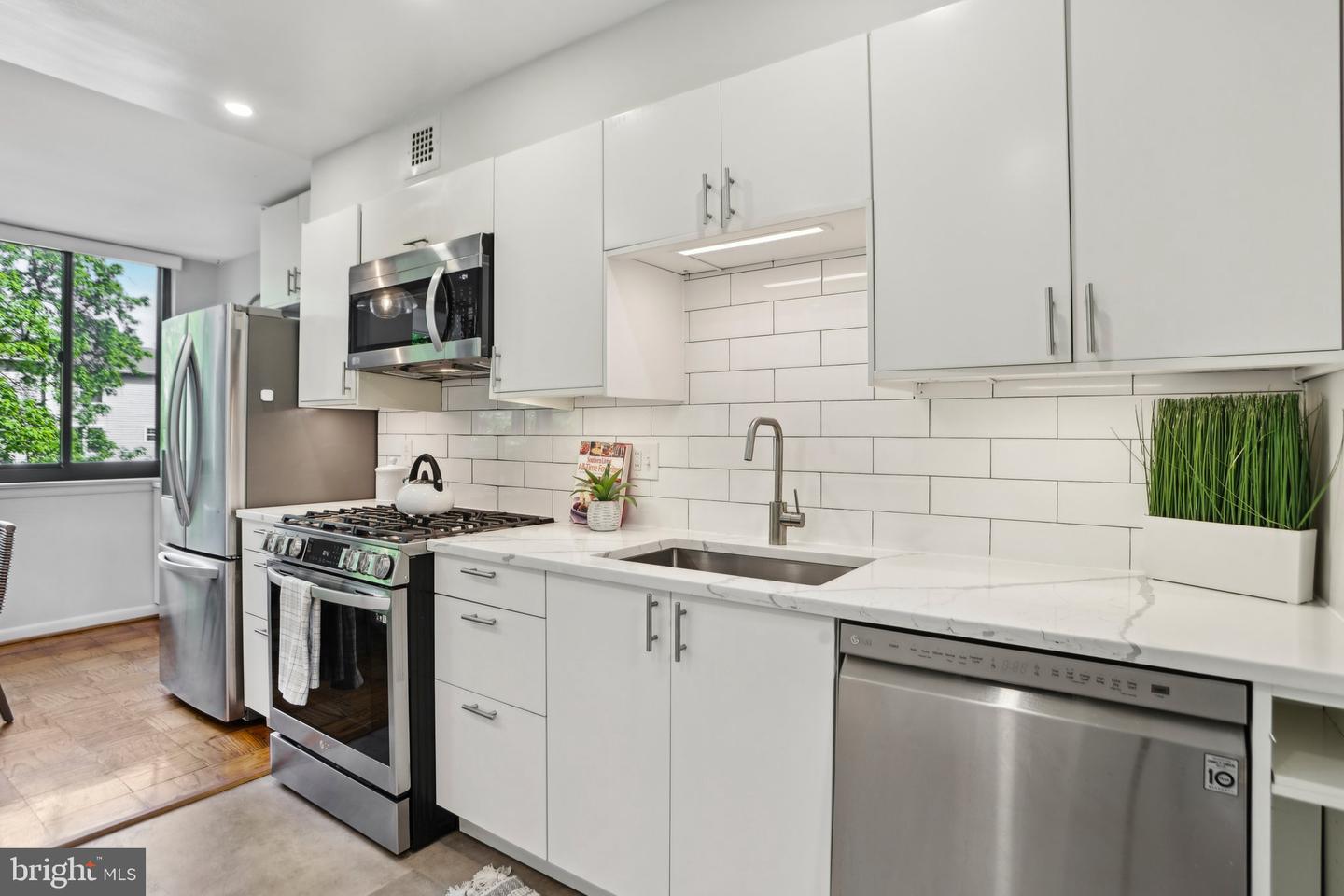 4201 CHERRY HILL RD #110, ARLINGTON, Virginia 22207, 2 Bedrooms Bedrooms, ,1 BathroomBathrooms,Residential,For sale,4201 CHERRY HILL RD #110,VAAR2056354 MLS # VAAR2056354