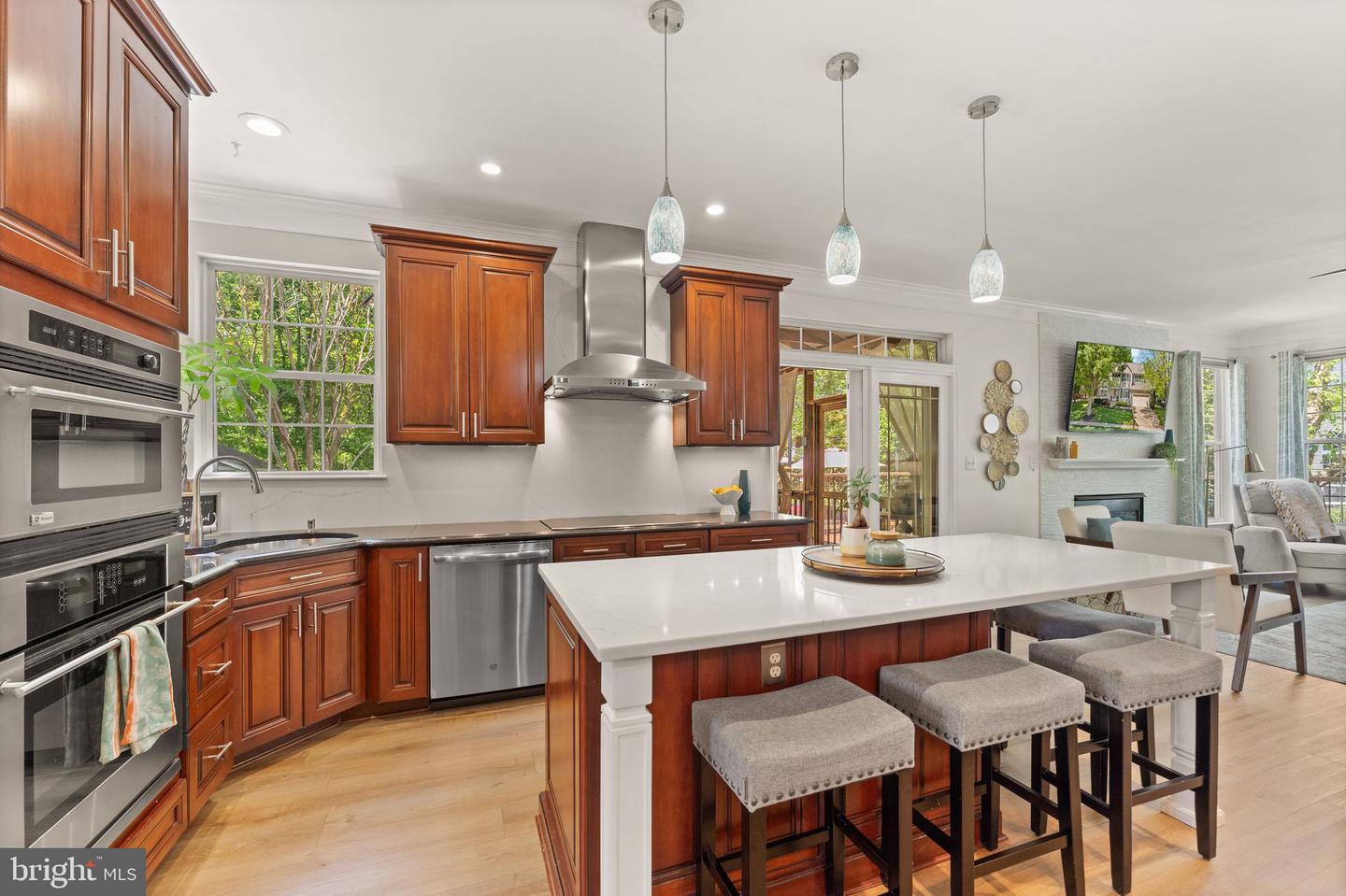 20827 MEDIX RUN PL, ASHBURN, Virginia 20147, 5 Bedrooms Bedrooms, ,3 BathroomsBathrooms,Residential,For sale,20827 MEDIX RUN PL,VALO2094420 MLS # VALO2094420