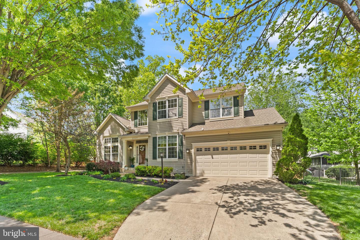 20827 MEDIX RUN PL, ASHBURN, Virginia 20147, 5 Bedrooms Bedrooms, ,3 BathroomsBathrooms,Residential,For sale,20827 MEDIX RUN PL,VALO2094420 MLS # VALO2094420