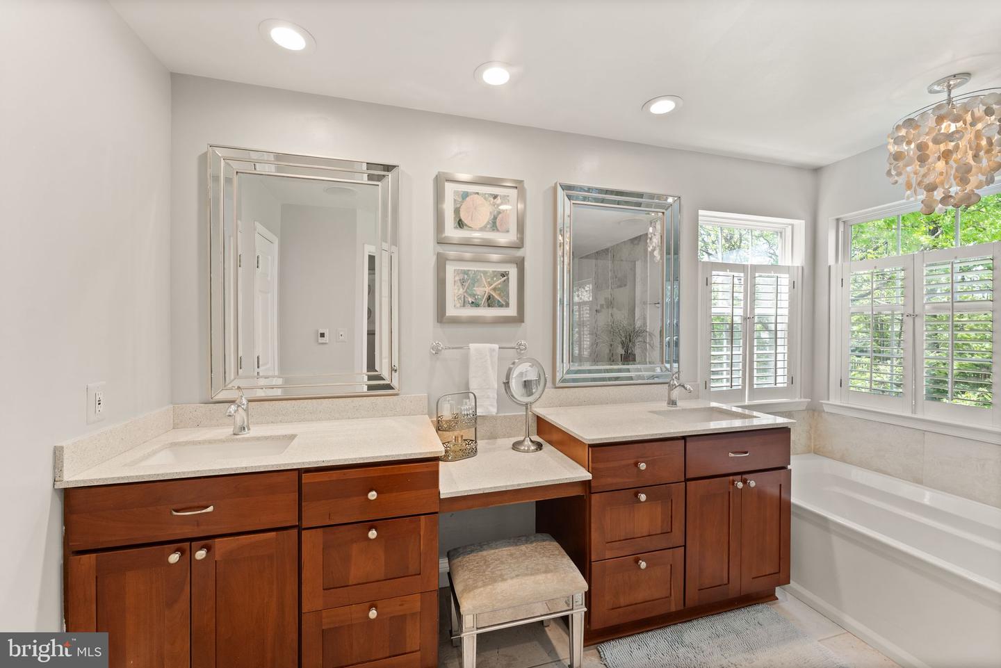 20827 MEDIX RUN PL, ASHBURN, Virginia 20147, 5 Bedrooms Bedrooms, ,3 BathroomsBathrooms,Residential,For sale,20827 MEDIX RUN PL,VALO2094420 MLS # VALO2094420