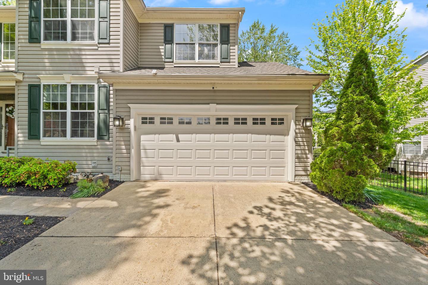 20827 MEDIX RUN PL, ASHBURN, Virginia 20147, 5 Bedrooms Bedrooms, ,3 BathroomsBathrooms,Residential,For sale,20827 MEDIX RUN PL,VALO2094420 MLS # VALO2094420