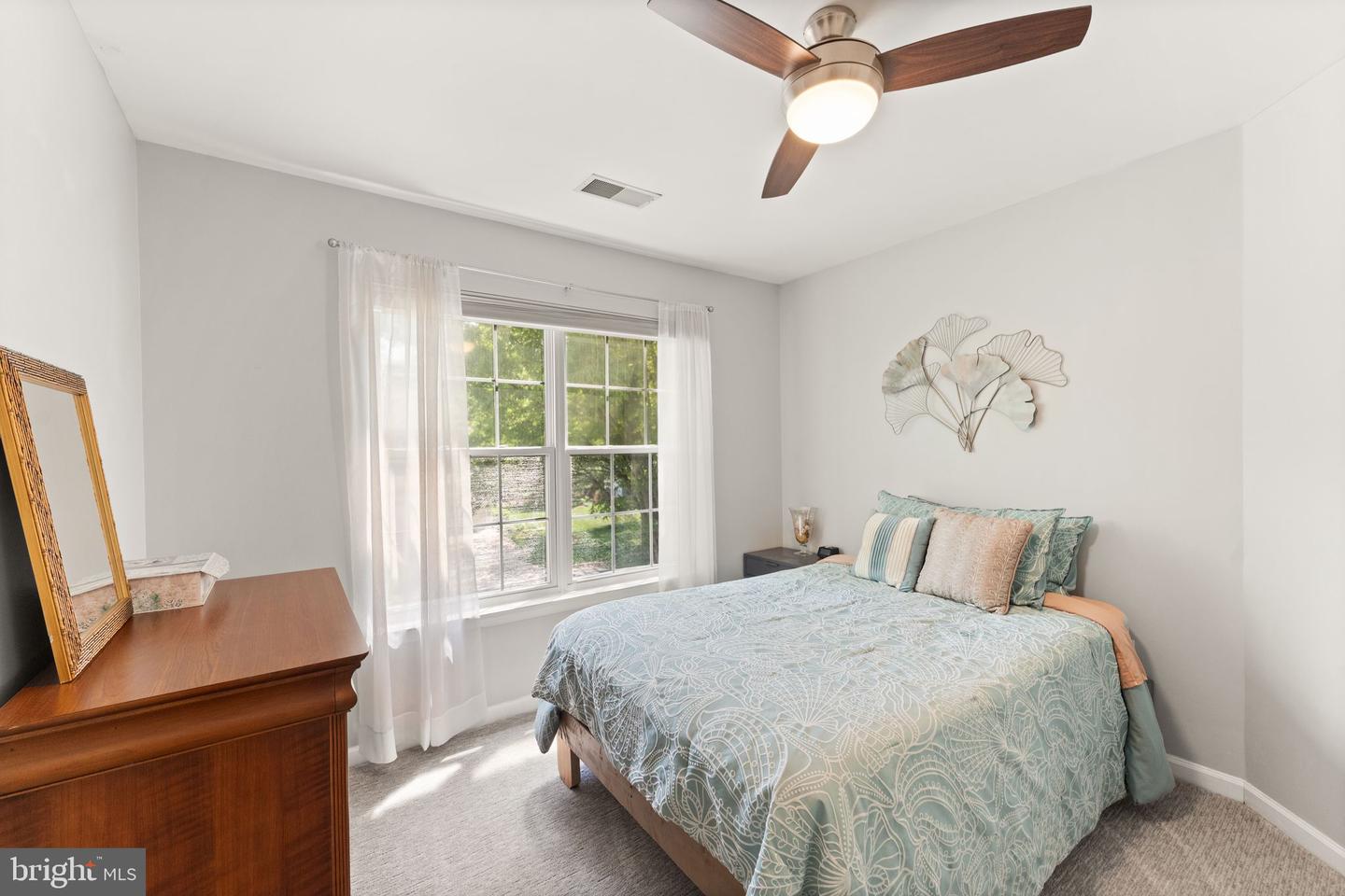 20827 MEDIX RUN PL, ASHBURN, Virginia 20147, 5 Bedrooms Bedrooms, ,3 BathroomsBathrooms,Residential,For sale,20827 MEDIX RUN PL,VALO2094420 MLS # VALO2094420