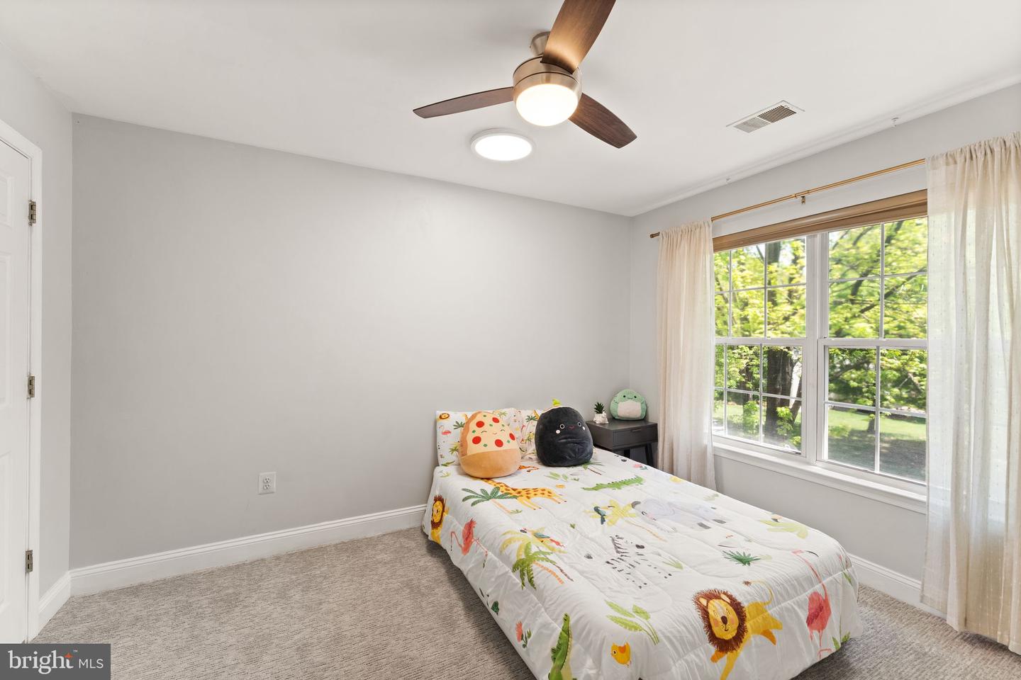 20827 MEDIX RUN PL, ASHBURN, Virginia 20147, 5 Bedrooms Bedrooms, ,3 BathroomsBathrooms,Residential,For sale,20827 MEDIX RUN PL,VALO2094420 MLS # VALO2094420