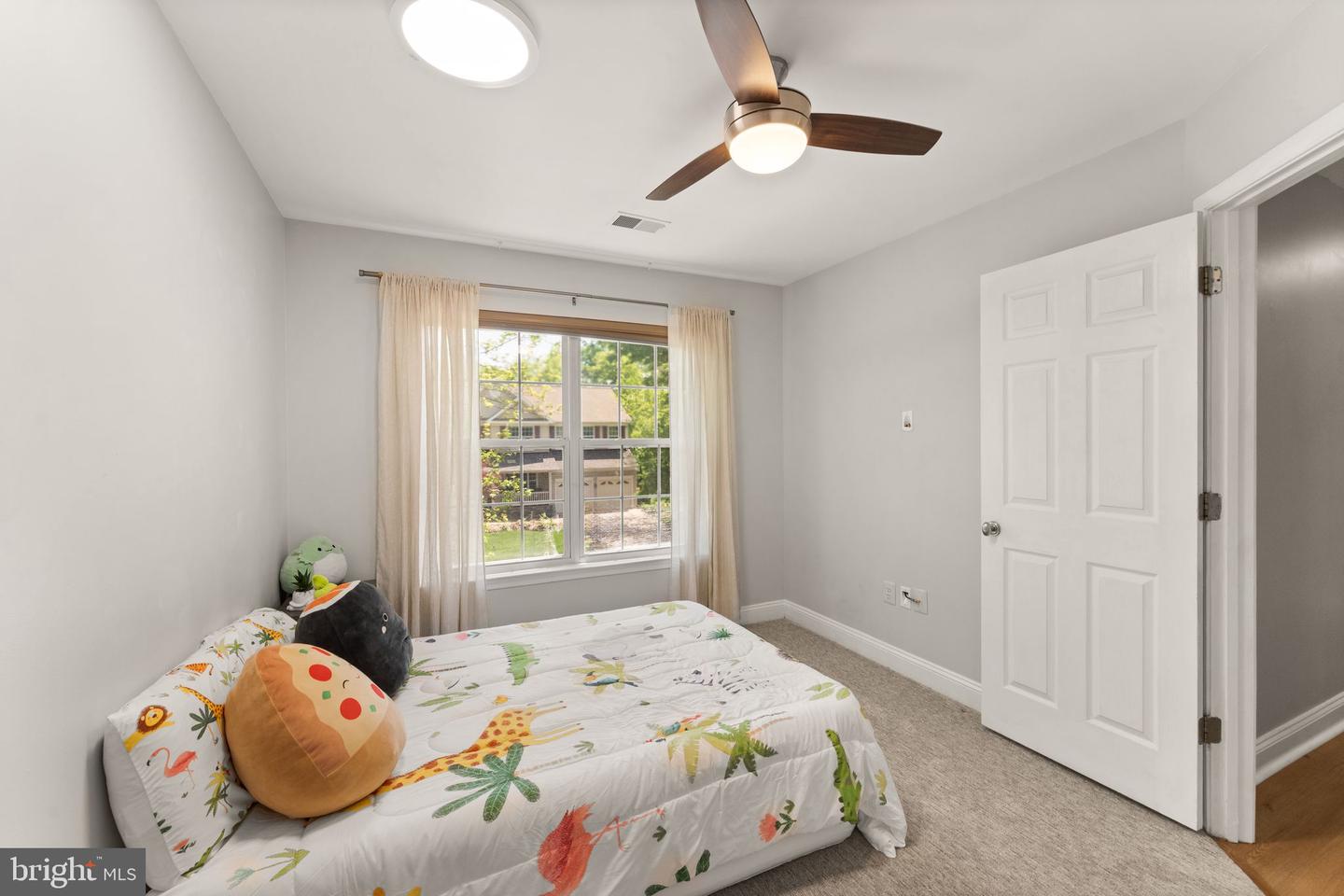 20827 MEDIX RUN PL, ASHBURN, Virginia 20147, 5 Bedrooms Bedrooms, ,3 BathroomsBathrooms,Residential,For sale,20827 MEDIX RUN PL,VALO2094420 MLS # VALO2094420
