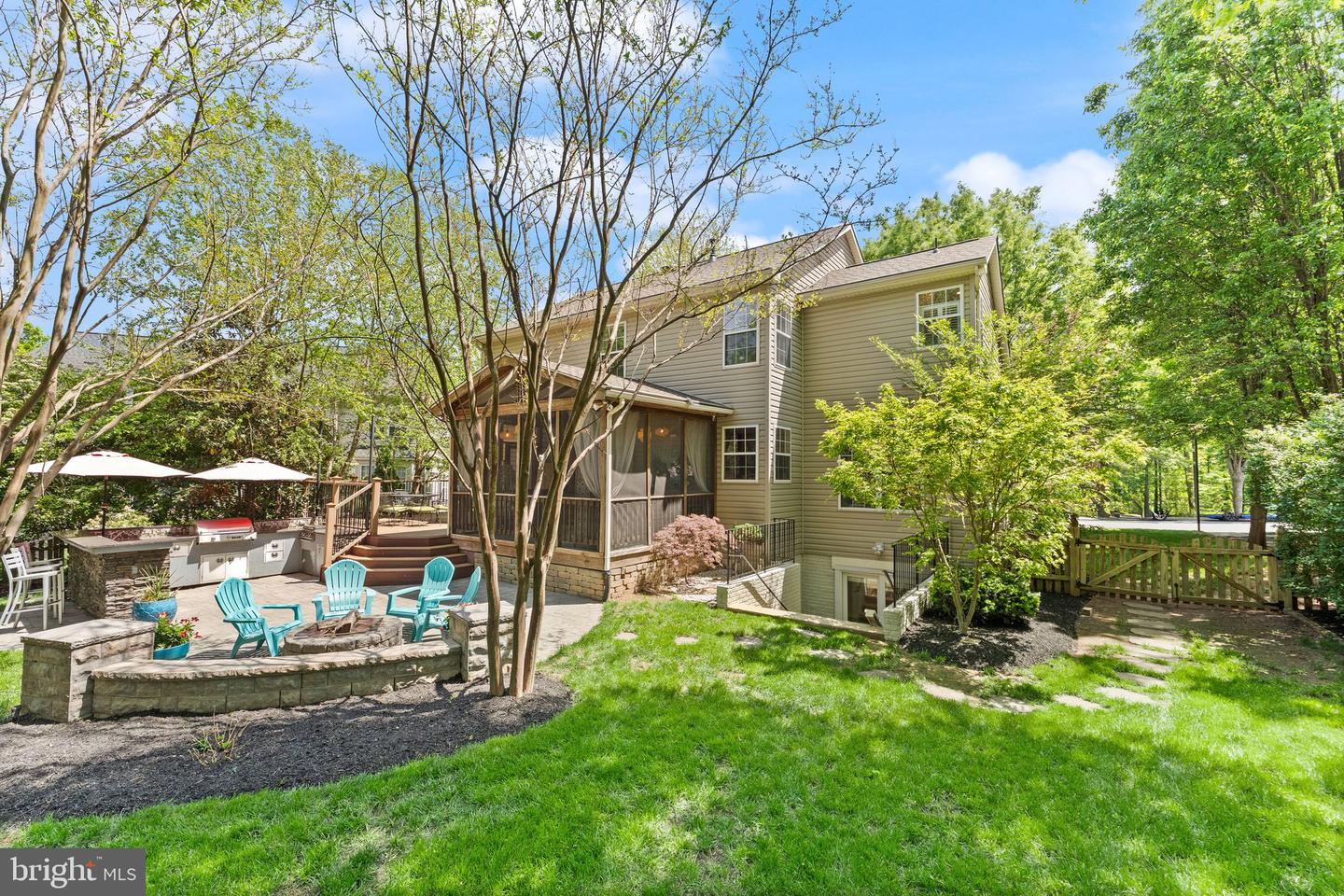 20827 MEDIX RUN PL, ASHBURN, Virginia 20147, 5 Bedrooms Bedrooms, ,3 BathroomsBathrooms,Residential,For sale,20827 MEDIX RUN PL,VALO2094420 MLS # VALO2094420