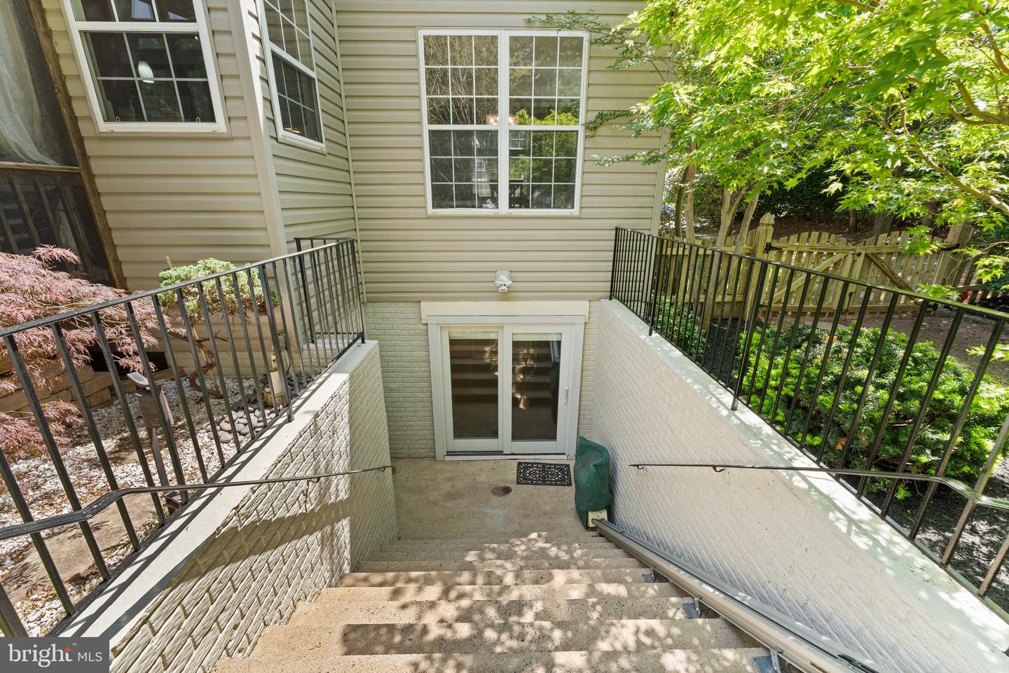 20827 MEDIX RUN PL, ASHBURN, Virginia 20147, 5 Bedrooms Bedrooms, ,3 BathroomsBathrooms,Residential,For sale,20827 MEDIX RUN PL,VALO2094420 MLS # VALO2094420