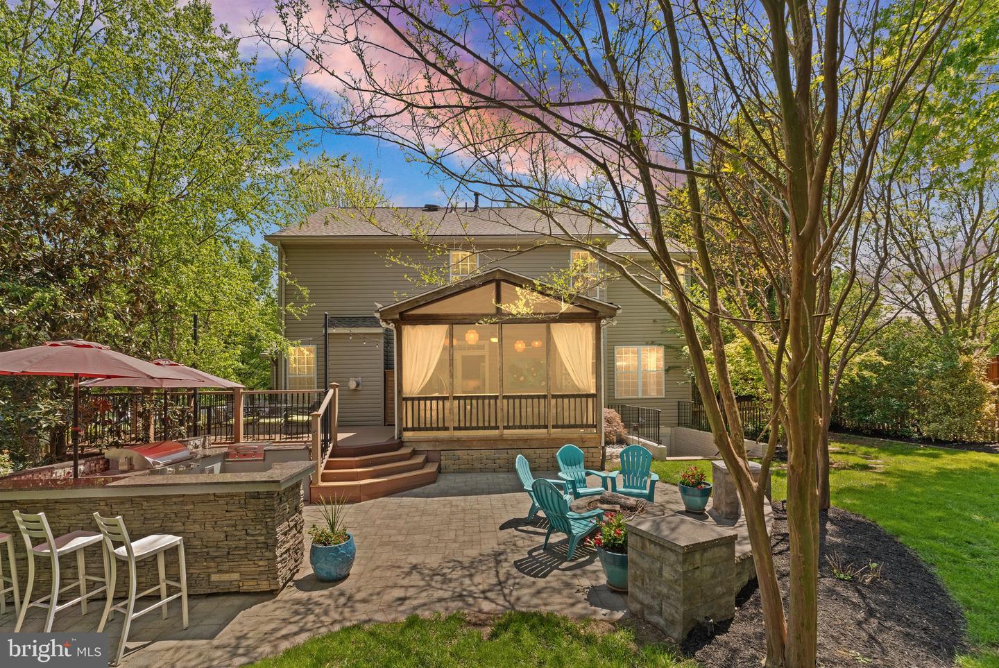 20827 MEDIX RUN PL, ASHBURN, Virginia 20147, 5 Bedrooms Bedrooms, ,3 BathroomsBathrooms,Residential,For sale,20827 MEDIX RUN PL,VALO2094420 MLS # VALO2094420