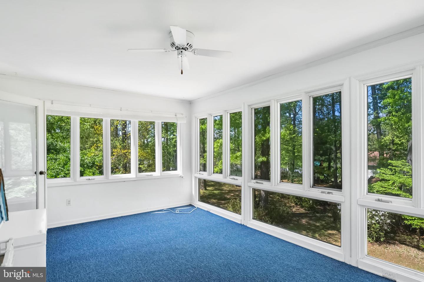 9802 CLYDE CT, VIENNA, Virginia 22181, 4 Bedrooms Bedrooms, ,2 BathroomsBathrooms,Residential,For sale,9802 CLYDE CT,VAFX2235630 MLS # VAFX2235630