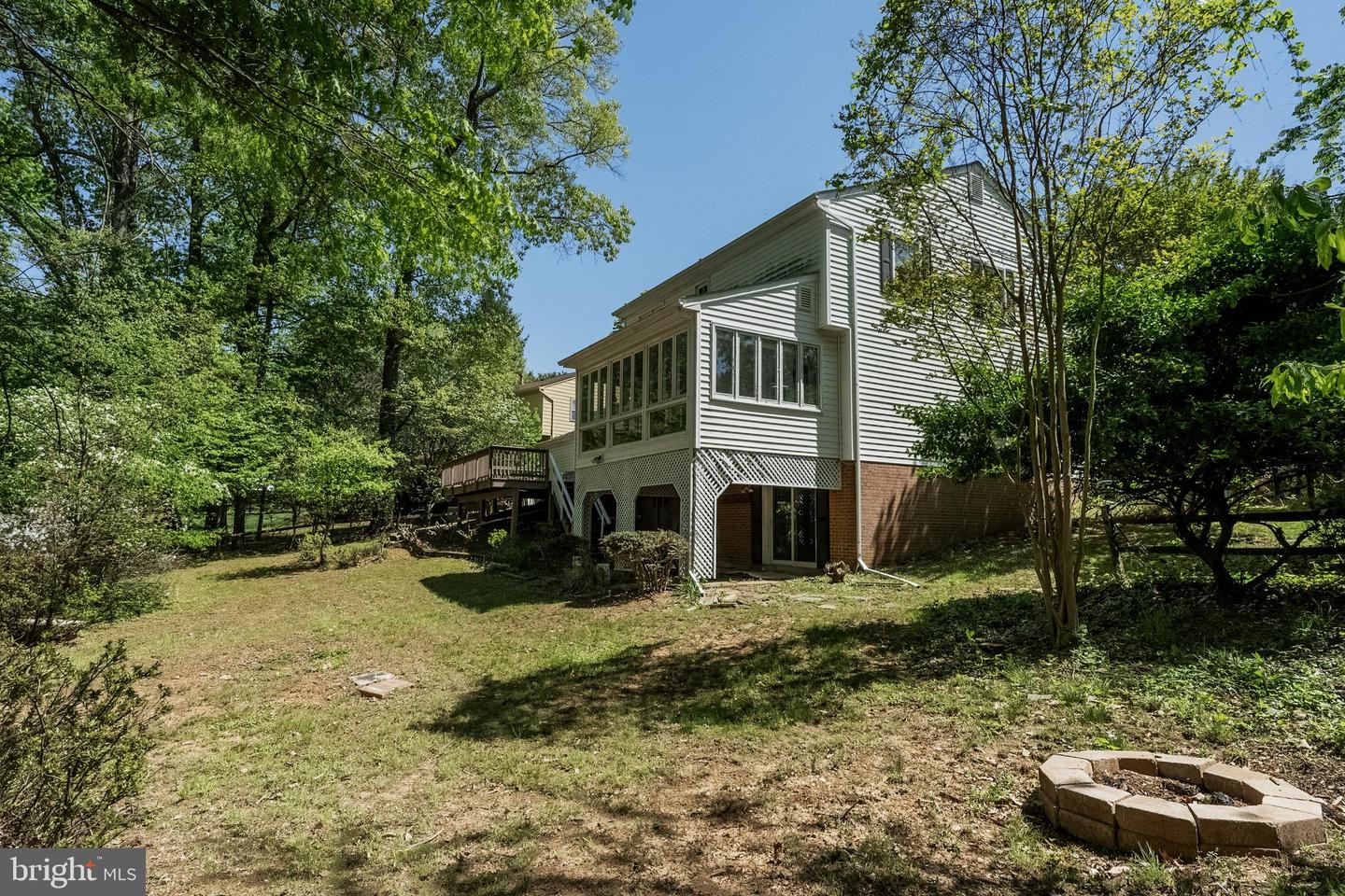 9802 CLYDE CT, VIENNA, Virginia 22181, 4 Bedrooms Bedrooms, ,2 BathroomsBathrooms,Residential,For sale,9802 CLYDE CT,VAFX2235630 MLS # VAFX2235630
