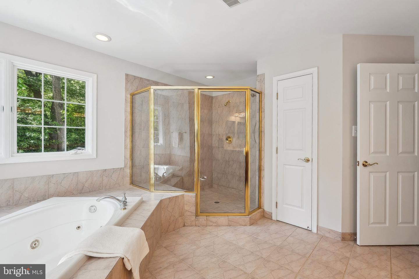 3222 NAVY DR, OAK HILL, Virginia 20171, 5 Bedrooms Bedrooms, ,4 BathroomsBathrooms,Residential,For sale,3222 NAVY DR,VAFX2235670 MLS # VAFX2235670