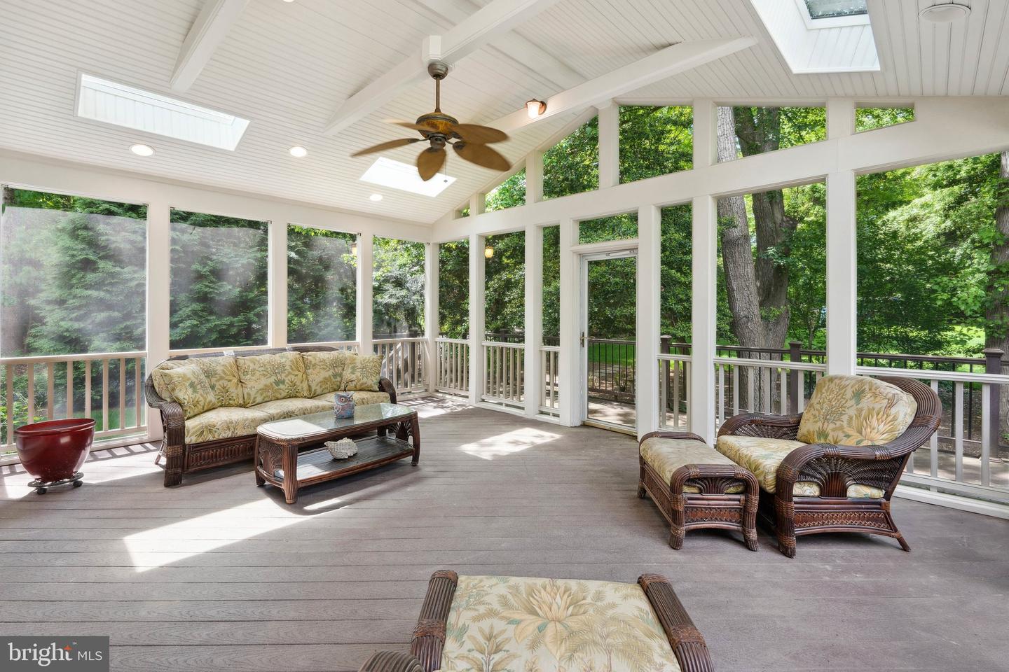 3222 NAVY DR, OAK HILL, Virginia 20171, 5 Bedrooms Bedrooms, ,4 BathroomsBathrooms,Residential,For sale,3222 NAVY DR,VAFX2235670 MLS # VAFX2235670