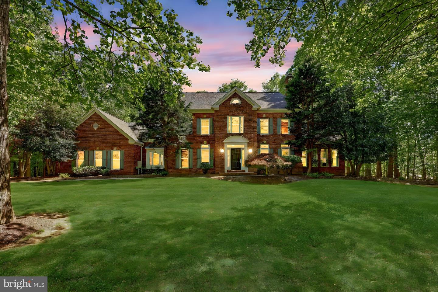 10137 COMMUNITY LN, FAIRFAX STATION, Virginia 22039, 5 Bedrooms Bedrooms, ,4 BathroomsBathrooms,Residential,For sale,10137 COMMUNITY LN,VAFX2235680 MLS # VAFX2235680