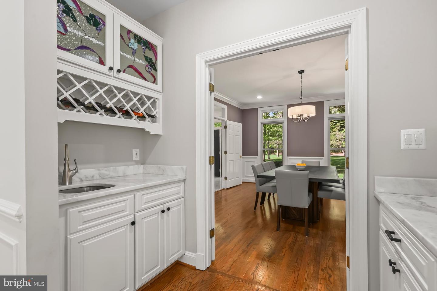 10137 COMMUNITY LN, FAIRFAX STATION, Virginia 22039, 5 Bedrooms Bedrooms, ,4 BathroomsBathrooms,Residential,For sale,10137 COMMUNITY LN,VAFX2235680 MLS # VAFX2235680