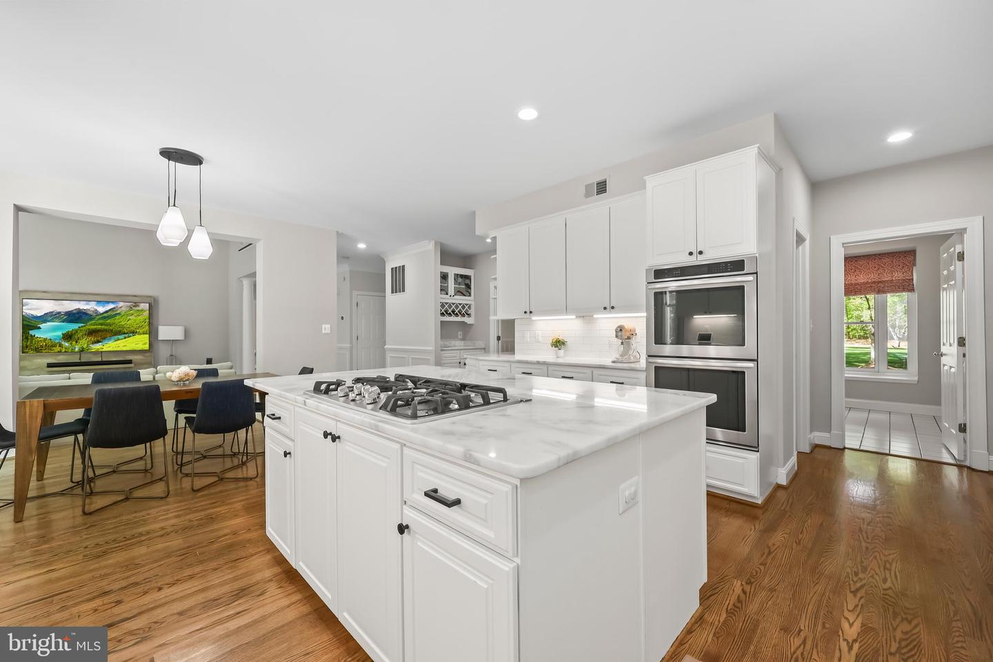 10137 COMMUNITY LN, FAIRFAX STATION, Virginia 22039, 5 Bedrooms Bedrooms, ,4 BathroomsBathrooms,Residential,For sale,10137 COMMUNITY LN,VAFX2235680 MLS # VAFX2235680