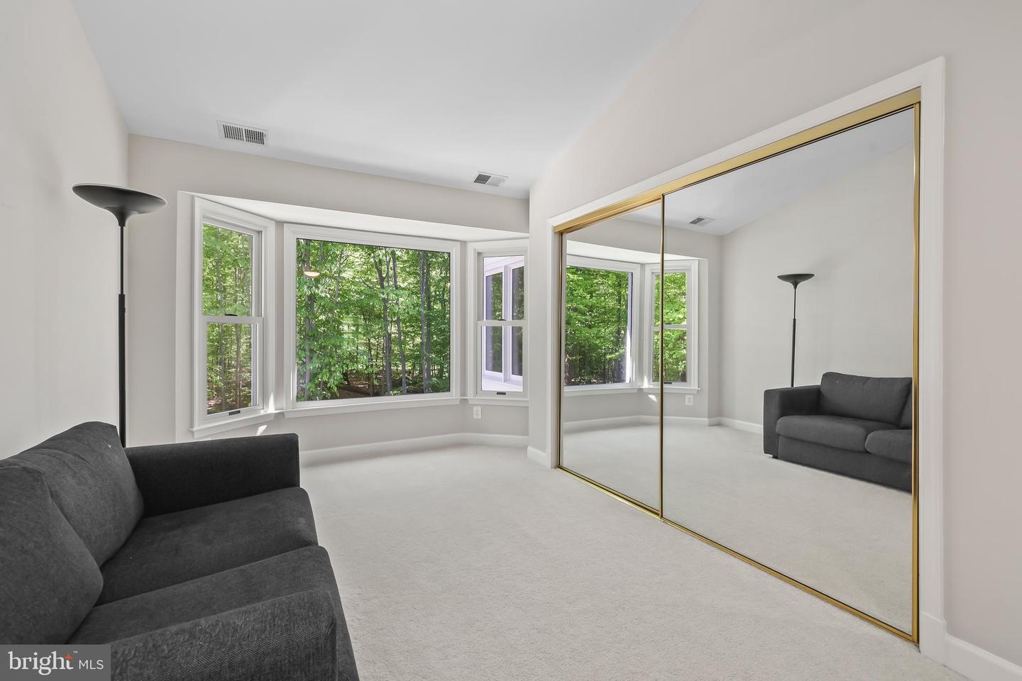 10137 COMMUNITY LN, FAIRFAX STATION, Virginia 22039, 5 Bedrooms Bedrooms, ,4 BathroomsBathrooms,Residential,For sale,10137 COMMUNITY LN,VAFX2235680 MLS # VAFX2235680