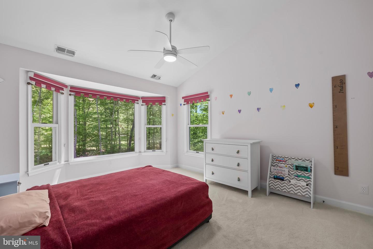 10137 COMMUNITY LN, FAIRFAX STATION, Virginia 22039, 5 Bedrooms Bedrooms, ,4 BathroomsBathrooms,Residential,For sale,10137 COMMUNITY LN,VAFX2235680 MLS # VAFX2235680
