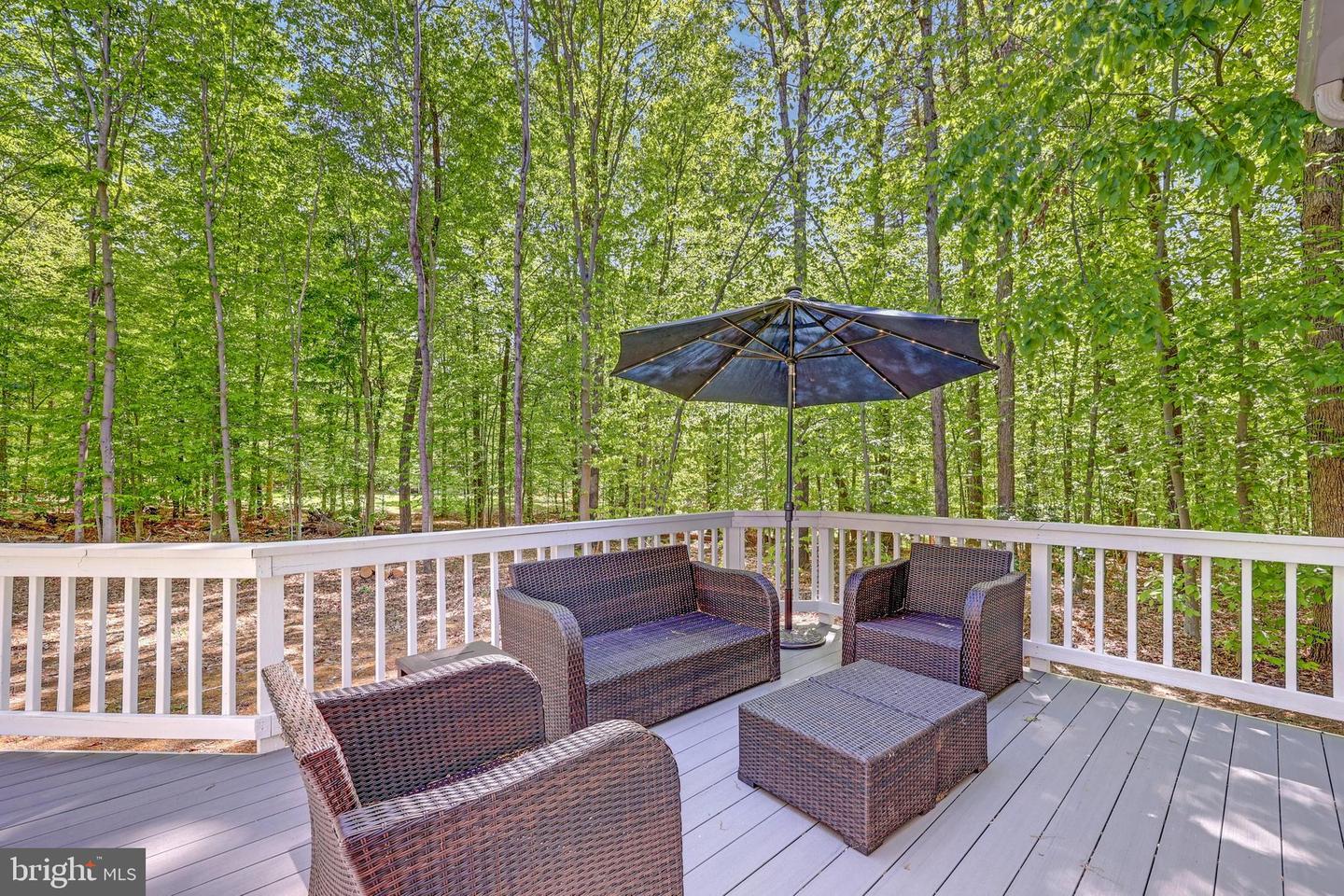 10137 COMMUNITY LN, FAIRFAX STATION, Virginia 22039, 5 Bedrooms Bedrooms, ,4 BathroomsBathrooms,Residential,For sale,10137 COMMUNITY LN,VAFX2235680 MLS # VAFX2235680
