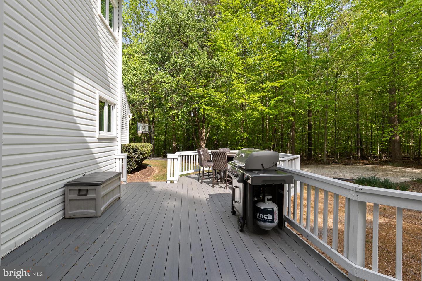 10137 COMMUNITY LN, FAIRFAX STATION, Virginia 22039, 5 Bedrooms Bedrooms, ,4 BathroomsBathrooms,Residential,For sale,10137 COMMUNITY LN,VAFX2235680 MLS # VAFX2235680