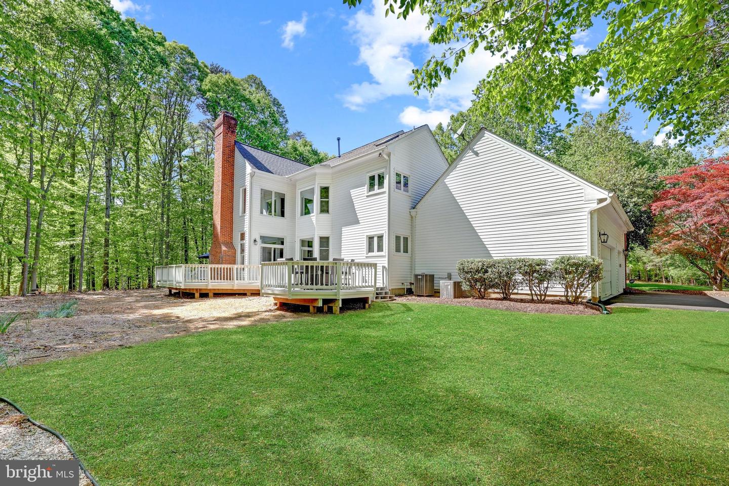 10137 COMMUNITY LN, FAIRFAX STATION, Virginia 22039, 5 Bedrooms Bedrooms, ,4 BathroomsBathrooms,Residential,For sale,10137 COMMUNITY LN,VAFX2235680 MLS # VAFX2235680