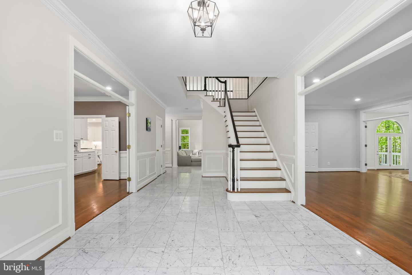10137 COMMUNITY LN, FAIRFAX STATION, Virginia 22039, 5 Bedrooms Bedrooms, ,4 BathroomsBathrooms,Residential,For sale,10137 COMMUNITY LN,VAFX2235680 MLS # VAFX2235680