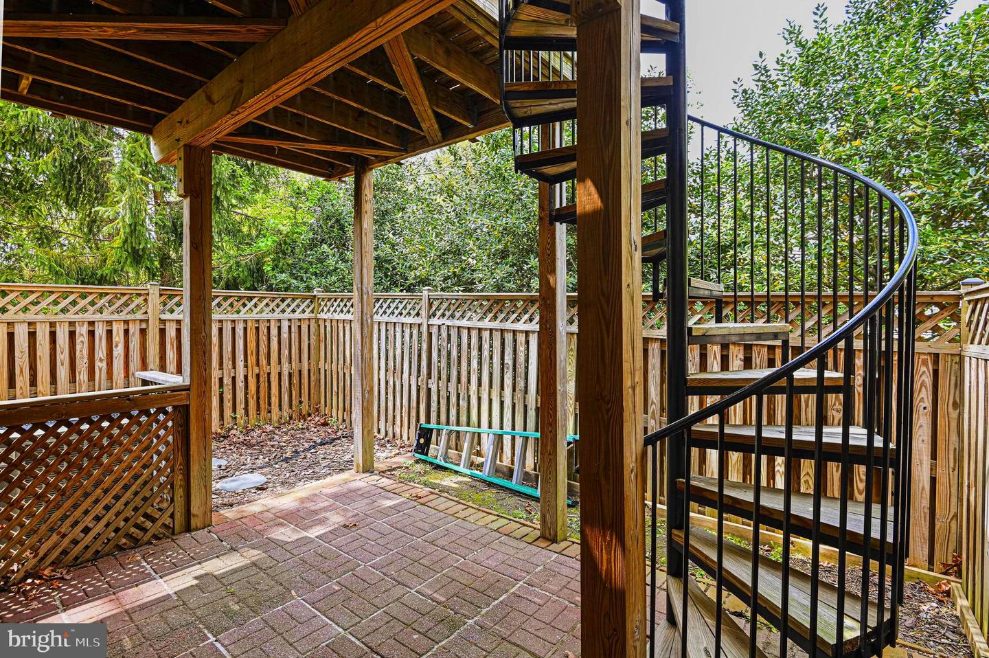 4180 TIMBER LOG WAY, FAIRFAX, Virginia 22030, 3 Bedrooms Bedrooms, ,2 BathroomsBathrooms,Residential,For sale,4180 TIMBER LOG WAY,VAFX2235692 MLS # VAFX2235692
