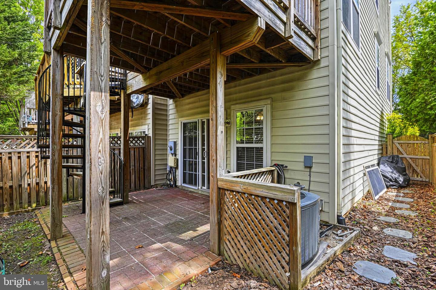 4180 TIMBER LOG WAY, FAIRFAX, Virginia 22030, 3 Bedrooms Bedrooms, ,2 BathroomsBathrooms,Residential,For sale,4180 TIMBER LOG WAY,VAFX2235692 MLS # VAFX2235692