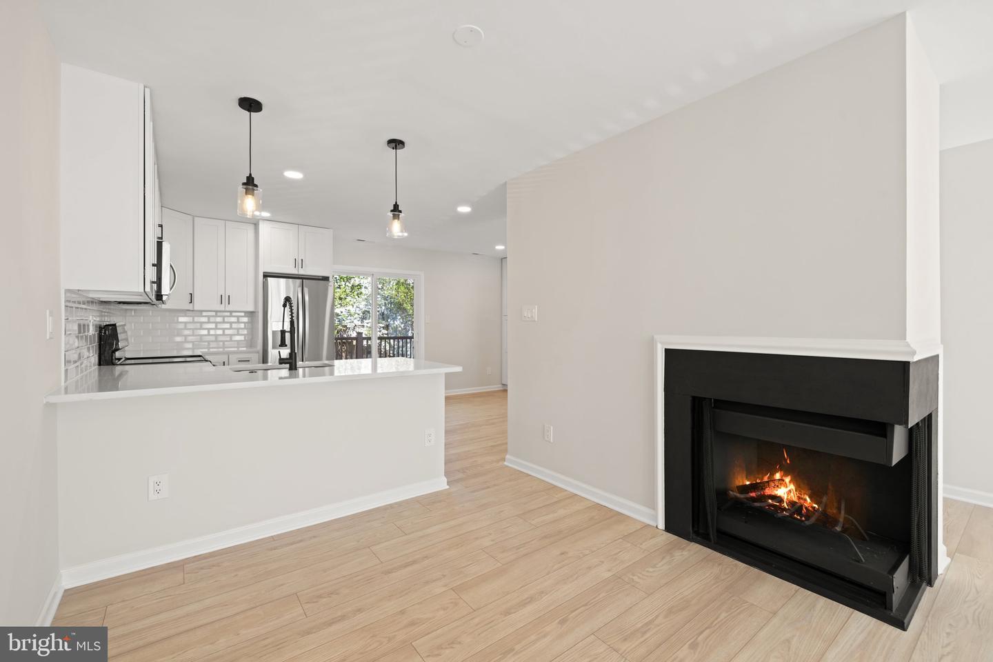 4030 SPRING RUN CT, CHANTILLY, Virginia 20151, 3 Bedrooms Bedrooms, ,2 BathroomsBathrooms,Residential,For sale,4030 SPRING RUN CT,VAFX2235712 MLS # VAFX2235712