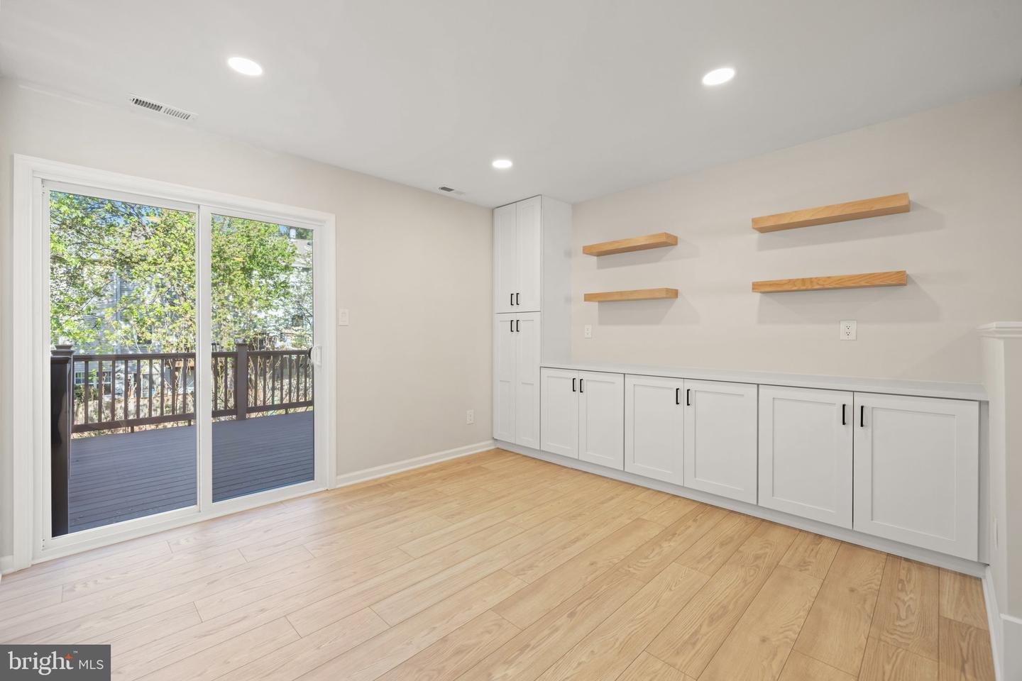 4030 SPRING RUN CT, CHANTILLY, Virginia 20151, 3 Bedrooms Bedrooms, ,2 BathroomsBathrooms,Residential,For sale,4030 SPRING RUN CT,VAFX2235712 MLS # VAFX2235712