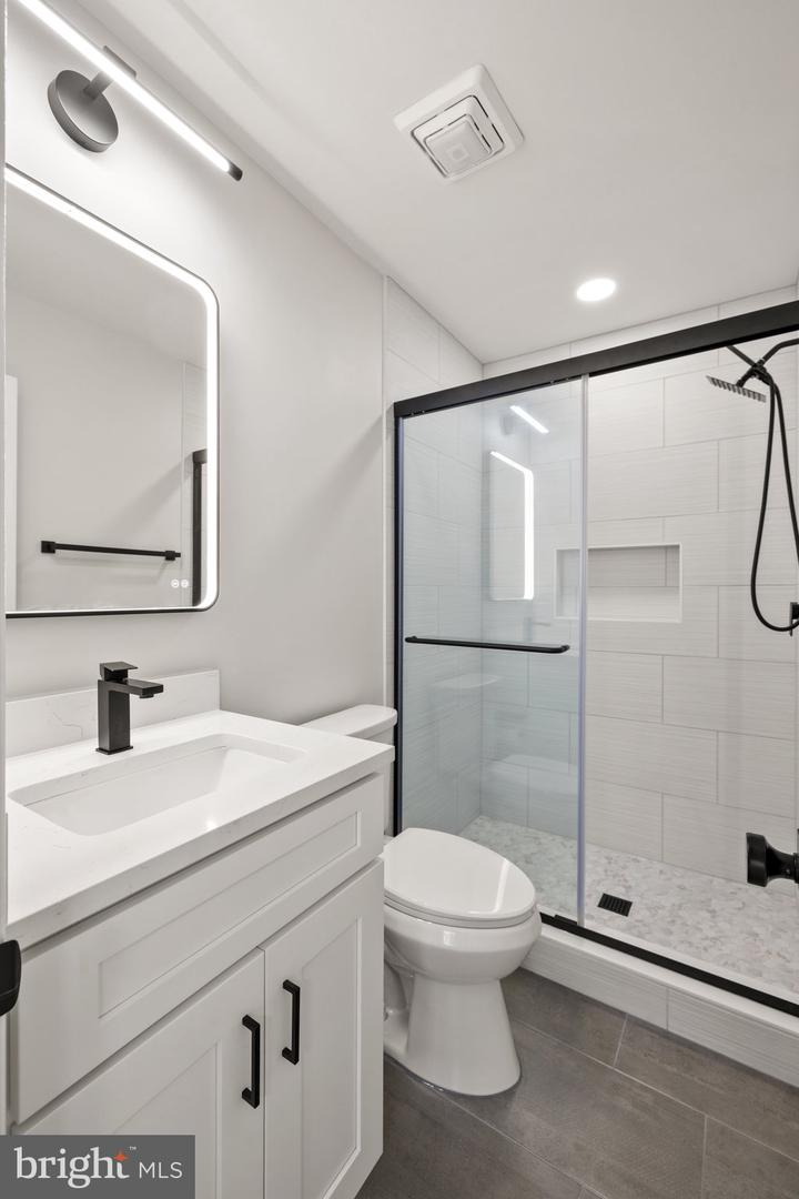 4030 SPRING RUN CT, CHANTILLY, Virginia 20151, 3 Bedrooms Bedrooms, ,2 BathroomsBathrooms,Residential,For sale,4030 SPRING RUN CT,VAFX2235712 MLS # VAFX2235712