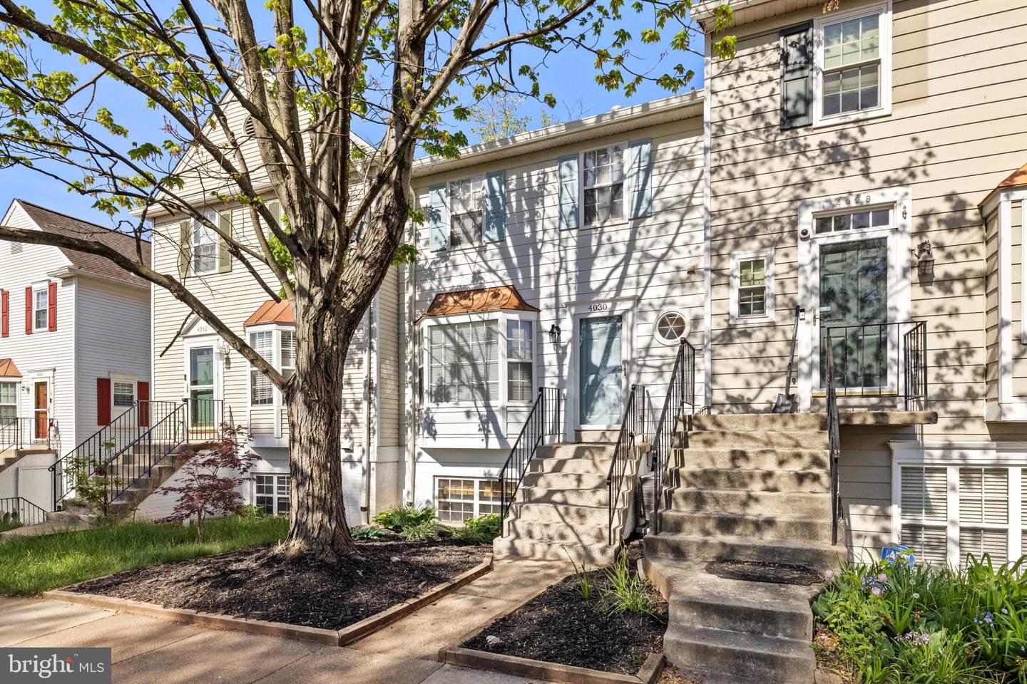 4030 SPRING RUN CT, CHANTILLY, Virginia 20151, 3 Bedrooms Bedrooms, ,2 BathroomsBathrooms,Residential,For sale,4030 SPRING RUN CT,VAFX2235712 MLS # VAFX2235712